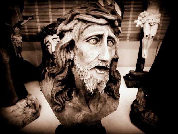 Оракул в Дельфах: Как Аполлон предсказывал будущее?