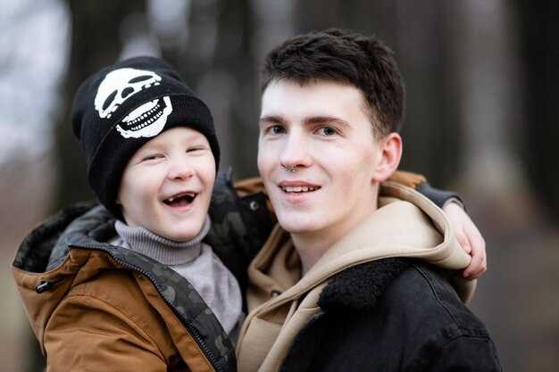 Как правильно обращаться к брату мужа