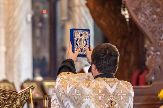 Роль епископа в исторических событиях православной церкви