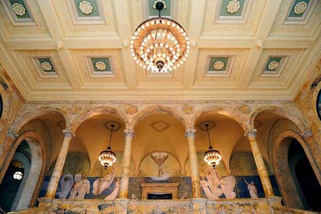 Союзы и конфликты: роль Ирана в истории евреев