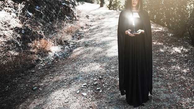 Что означает грязь на дороге в контексте сновидений?