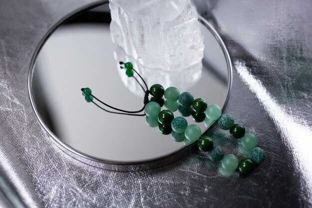 Ассоциации малахита с любовью и отношениями