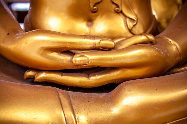 Использование медитации для понимания сообщений сновидений