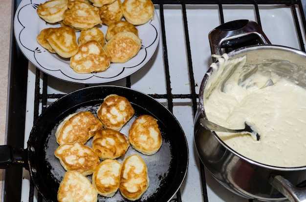 Как готовить сырники из творога на сковороде