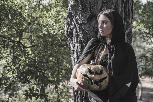 Влияние сообщества на последние дни ведьмы