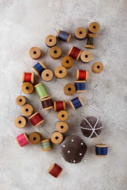 Преимущества и недостатки крученых ниток