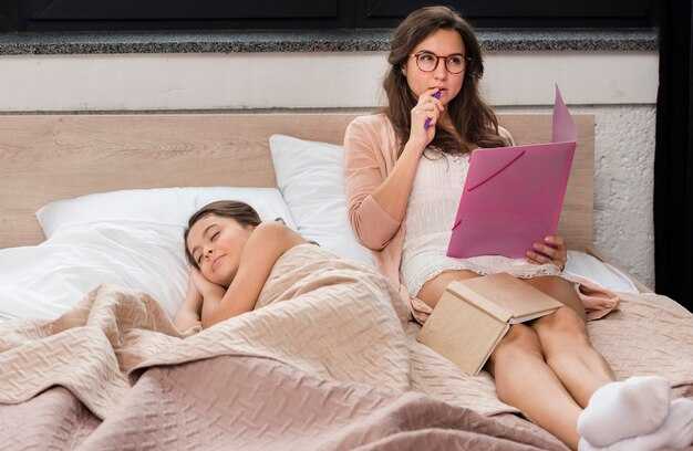 Можно ли читать Псалтир лежа? Мнения священников