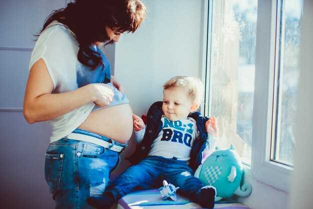 Как различить шевеления ребенка на ранних сроках?