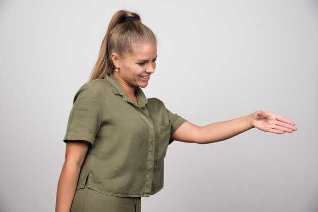 Чем объясняется зуд костяшек?