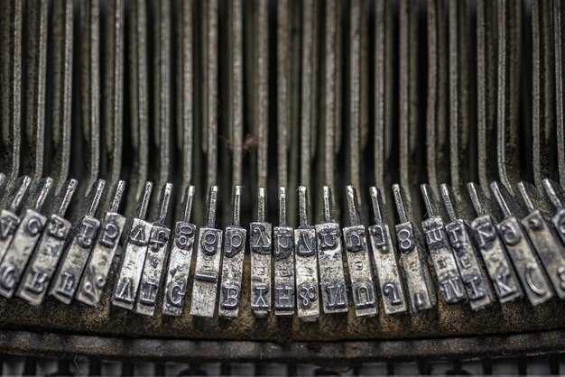 Причины прекращения печати крупных номиналов