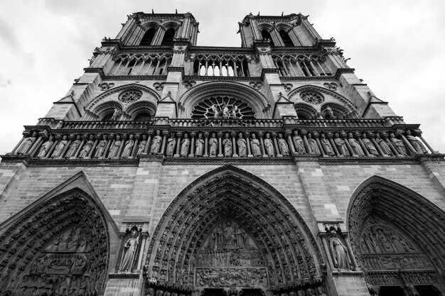 Заложение фундамента: как началась история собора