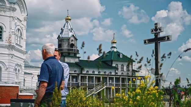 Сравнение с другими храмами региона