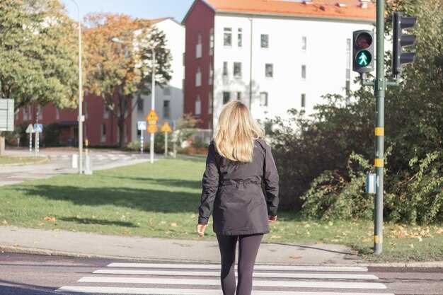 Особенности проектирования фасада и подходов к дому