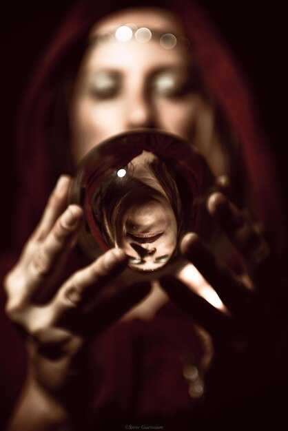 Подготовка к гаданию на зеркалах