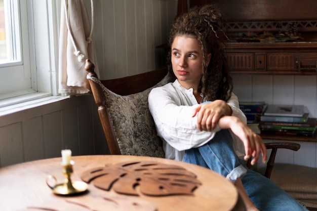 Как Таро помогает осознать чувства одиночества