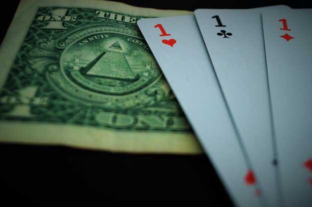 Туз Денариев: материальные значения