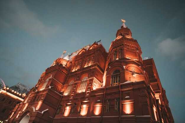 Происхождение и основание храма