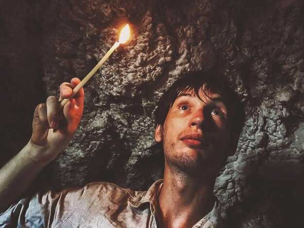 Почему факелы незаменимы в темных локациях