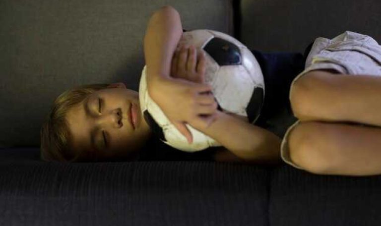 Что делать если соседи сверху постоянно шумят дети бегают днем и вечером