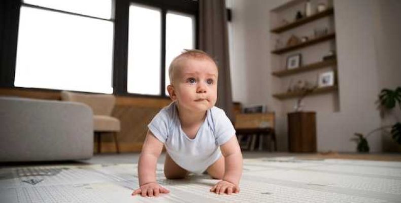 2 месячный ребенок развитие мальчик что умеет