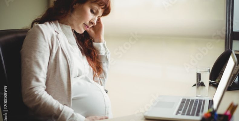 Первые признаки беременности до месячных: что пишут на форумах и чему верить на самом деле