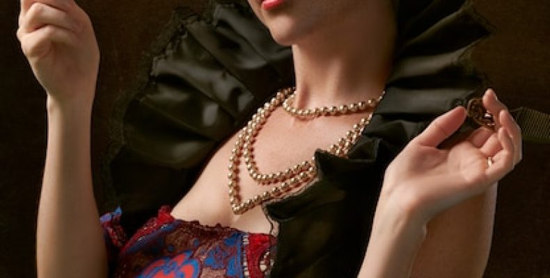 Женская оберегать: Сила, которая всегда с тобой