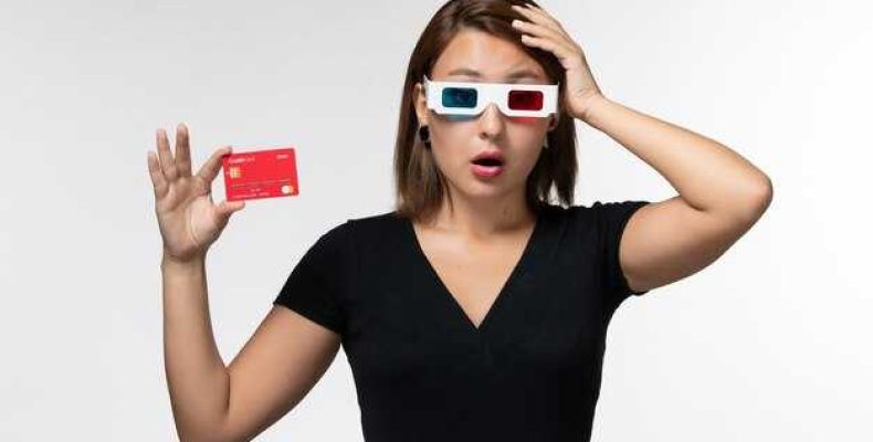 Быстрый и интересный фокус — веер из карт с давлением одной карты