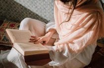 Чтение намаза вслух и про себя — как правильно выполнять и учиться основам