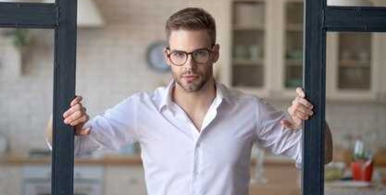 Что делать, если человек выпал из окна? Сонник и его советы