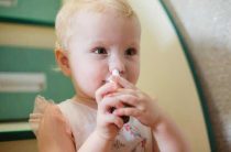 Что делать если ребенок засунул в нос бусинку