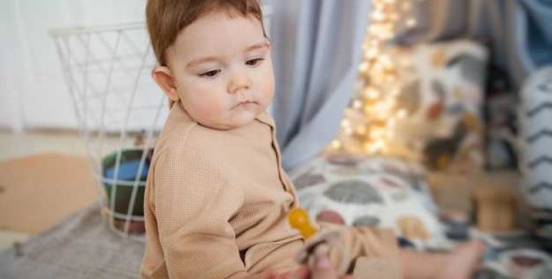 Что должен уметь ребенок в год и месяц