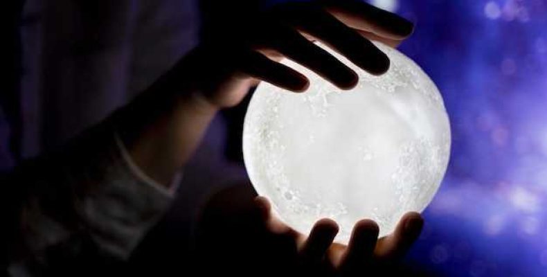 Что означает Белая Луна Селена в гороскопе — значение и влияние в астрологии