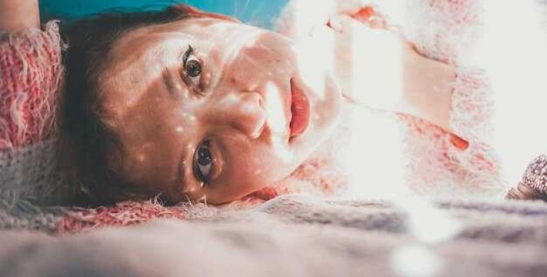 Что означает, если тебя душат во сне — толкование и причины сновидений