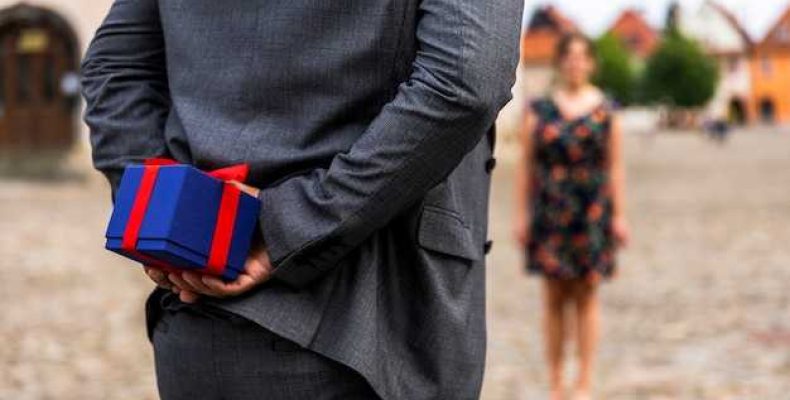 Что подарить мужу на 32 года