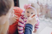 Что ребенок должен уметь в годик