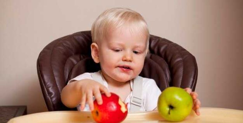 Что ребенок ест в 8 месяцев