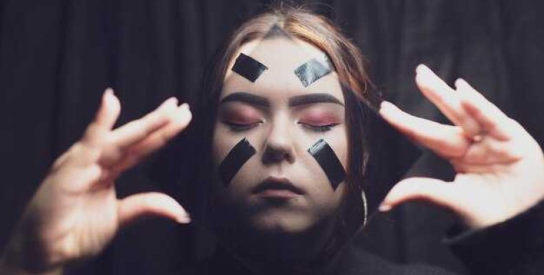 Что такое сглаз и порча на красоту — признаки, последствия и способы снятия