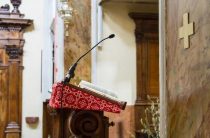 Что такое вычет в церкви — отчитка и её особенности