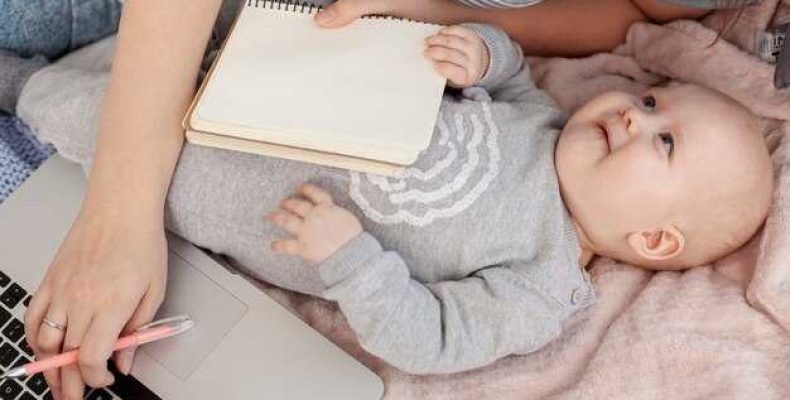 Что в 2 месяца должен уметь новорожденный ребенок