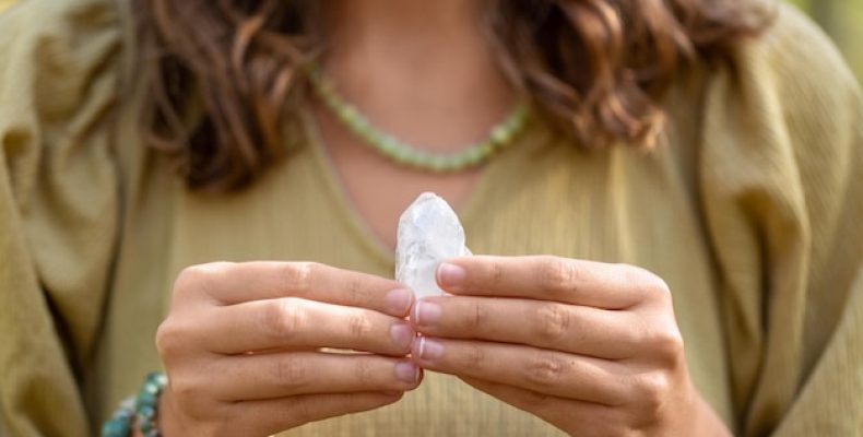 Оберег для женщин-Тельцов: какой талисман притянет удачу и защитит от бед?