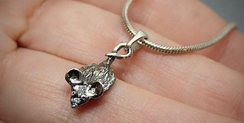 Мышь амулет: Древняя тайна удачи, которая всегда под рукой