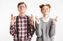 Если друг оказался вдруг — почему снится бывший друг и что это может значить