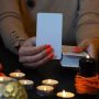Гадание на обычных картах — как провести ритуал самому себе