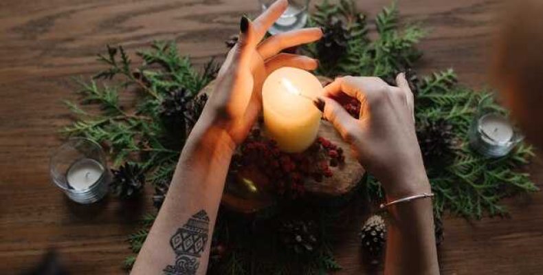 Гадания на святки — как гадать с солью и что предсказания означают