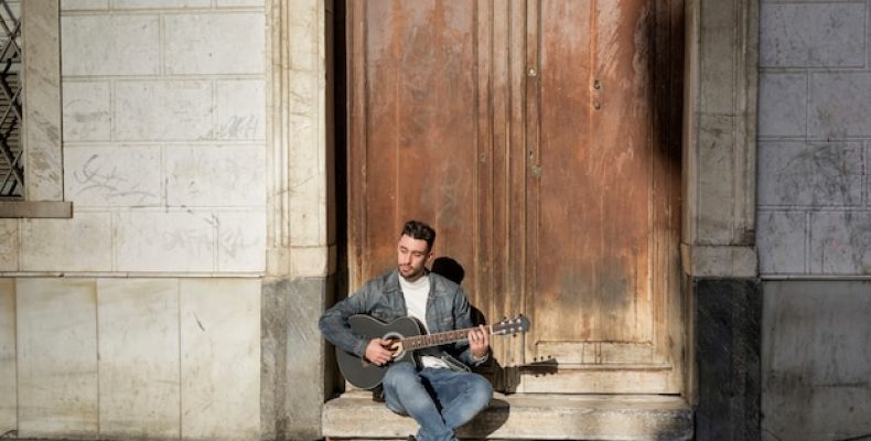 Тайна амулета на улице Восстания: работает ли городская магия?