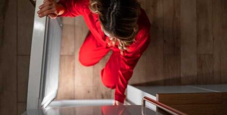 К чему снится грязь и пыль — толкование снов о пыли на полу в квартире