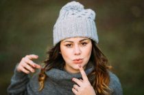 К чему снится меховая шапка и потеря шапки — значения и толкования