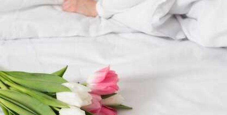 К чему снится платок — значение и толкование сна о подарке