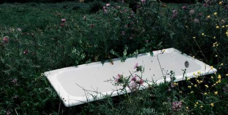 К чему снится порезанный стол — толкование снов по соннику кладбище