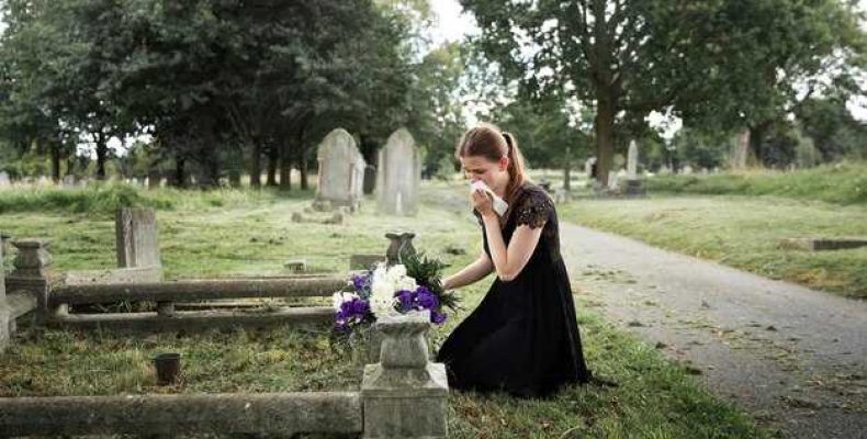 Как избежать беды — приметы на кладбище и их значение